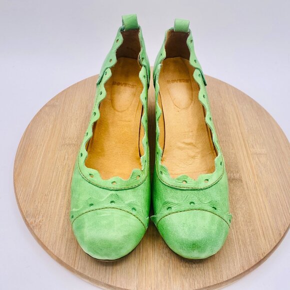 Rovers Shoes Womens 8.5 39 Green Leather Scalloped Pumps - Picture 2 of 11